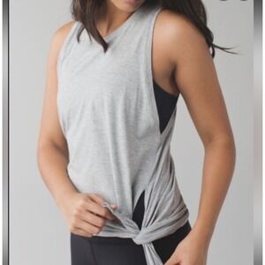 Lululemon Tie & Go Tank Size 8 Gray Side Tie‎ Racerback